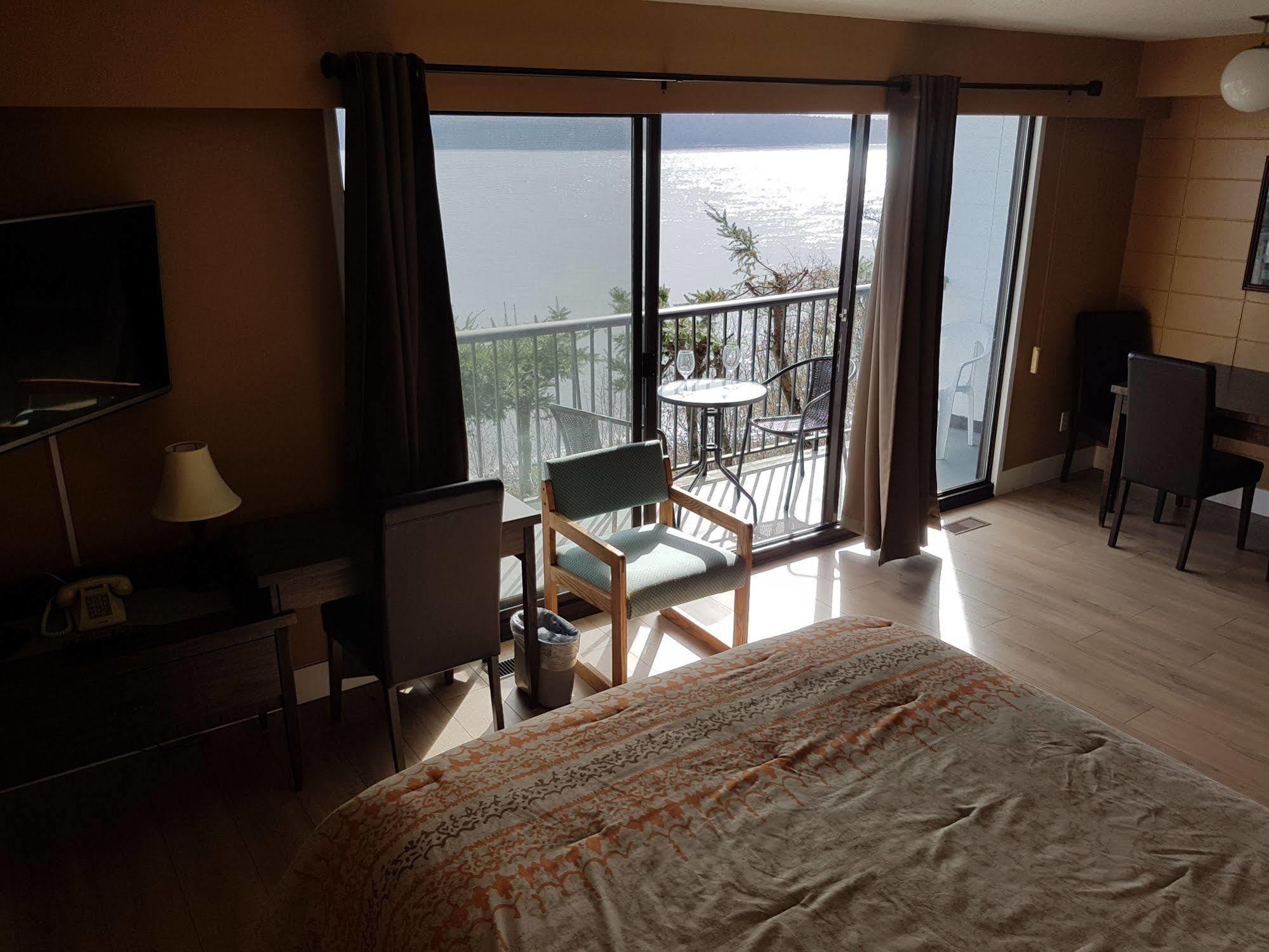 Above Tide Motel Campbell River Ngoại thất bức ảnh